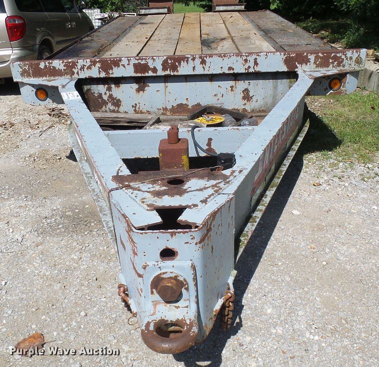 image for item DG1989 1994 Interstate 16BST equipment trailer