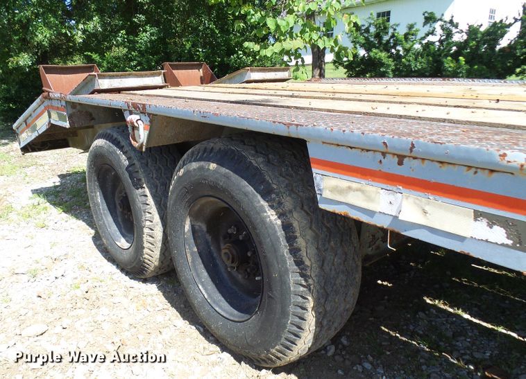 image for item DG1989 1994 Interstate 16BST equipment trailer