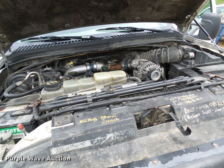 image for item DG2005 2000 Ford F550 Super Duty  utility truck
