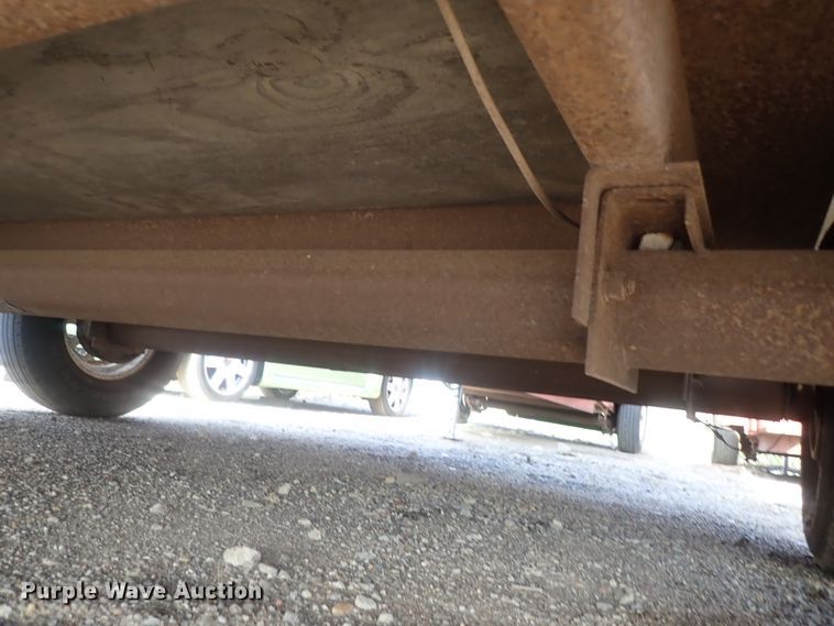 image for item DG2324 2003 Continental enclosed cargo trailer