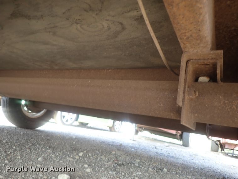 image for item DG2324 2003 Continental enclosed cargo trailer