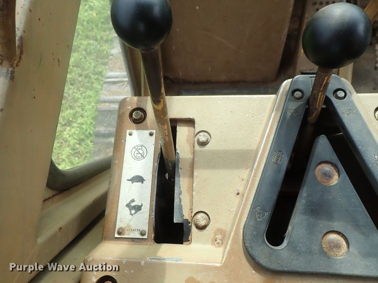 image for item DG2360 1990 Caterpillar 953  track loader