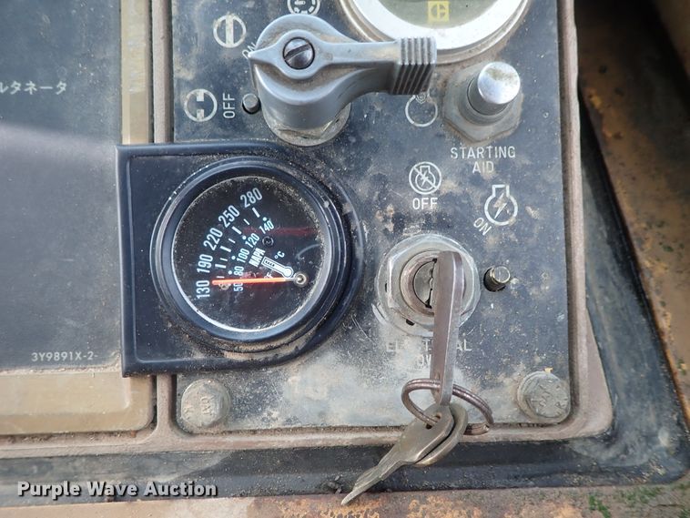 image for item DG2360 1990 Caterpillar 953  track loader