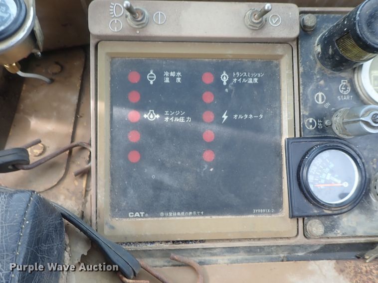 image for item DG2360 1990 Caterpillar 953  track loader