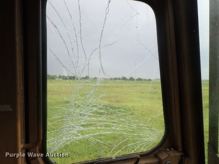 image for item DG2360 1990 Caterpillar 953  track loader