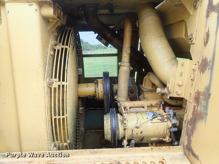 image for item DG2360 1990 Caterpillar 953  track loader