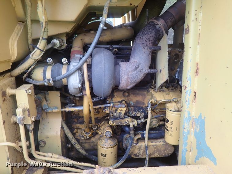 image for item DG2360 1990 Caterpillar 953  track loader