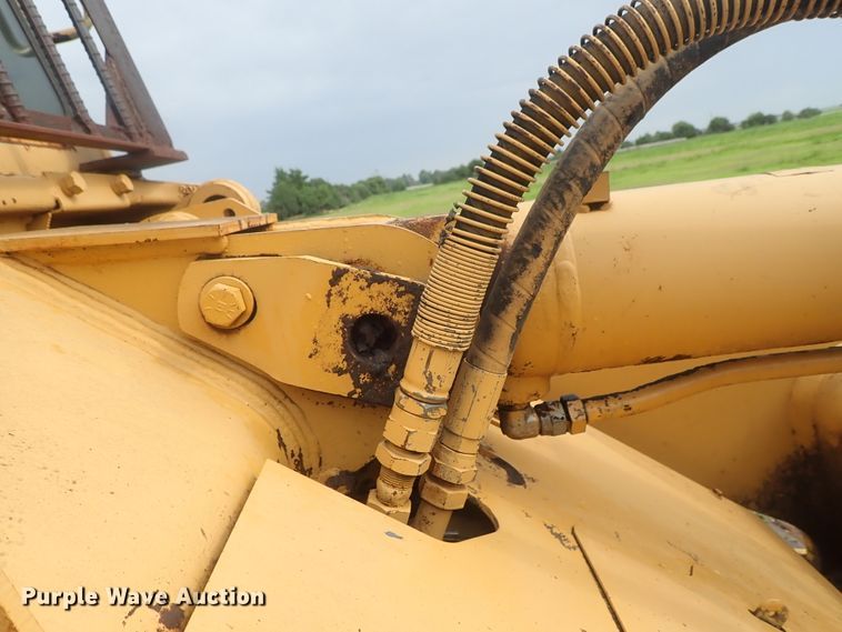 image for item DG2360 1990 Caterpillar 953  track loader