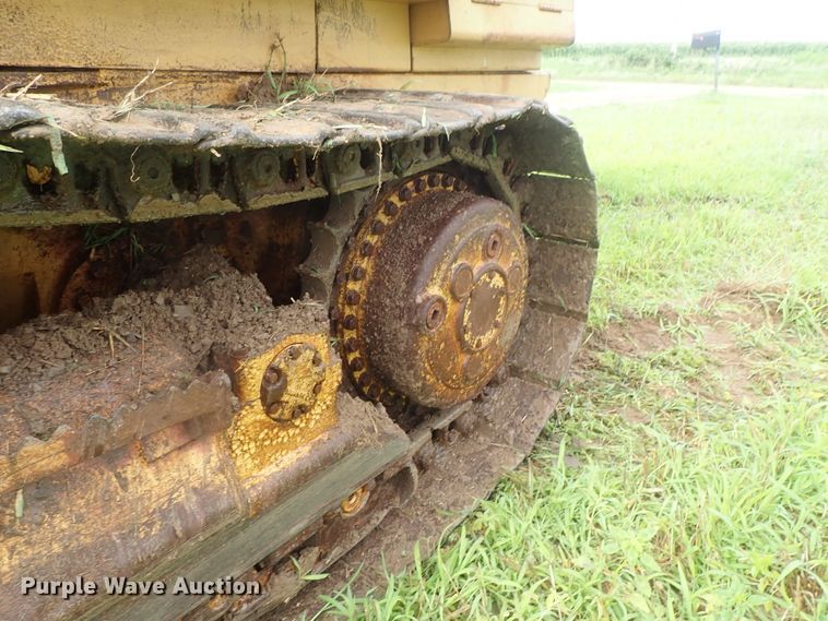image for item DG2360 1990 Caterpillar 953  track loader