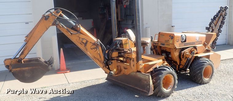 image for item DG2389 Case Davis Fleetline  30+4 trencher