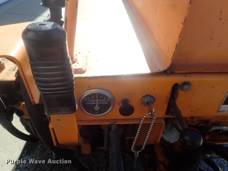 image for item DG2389 Case Davis Fleetline  30+4 trencher