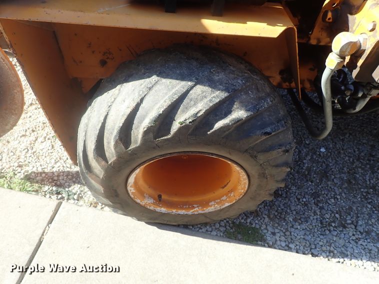 image for item DG2389 Case Davis Fleetline  30+4 trencher