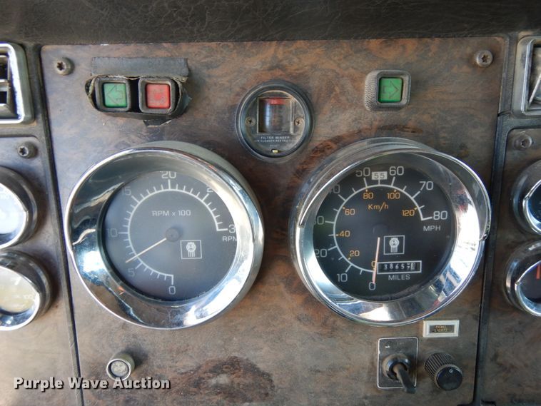 image for item DG2658 1988 Kenworth T800  dump truck