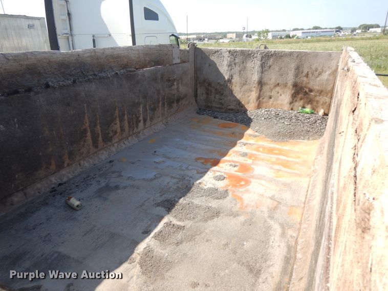 image for item DG2658 1988 Kenworth T800  dump truck