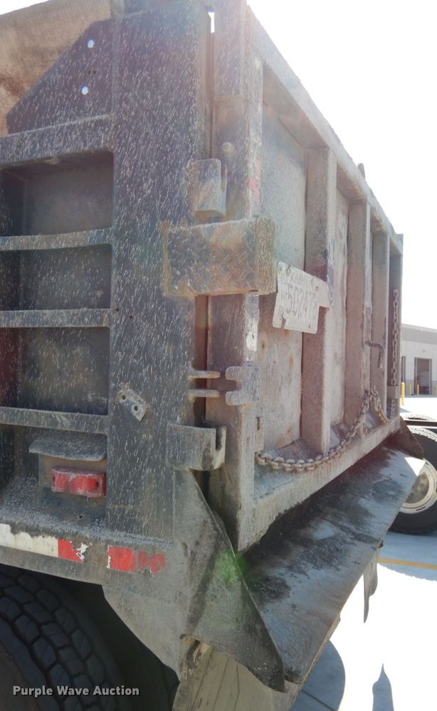 image for item DG2658 1988 Kenworth T800  dump truck