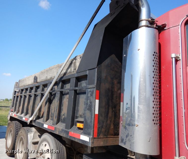 image for item DG2658 1988 Kenworth T800  dump truck