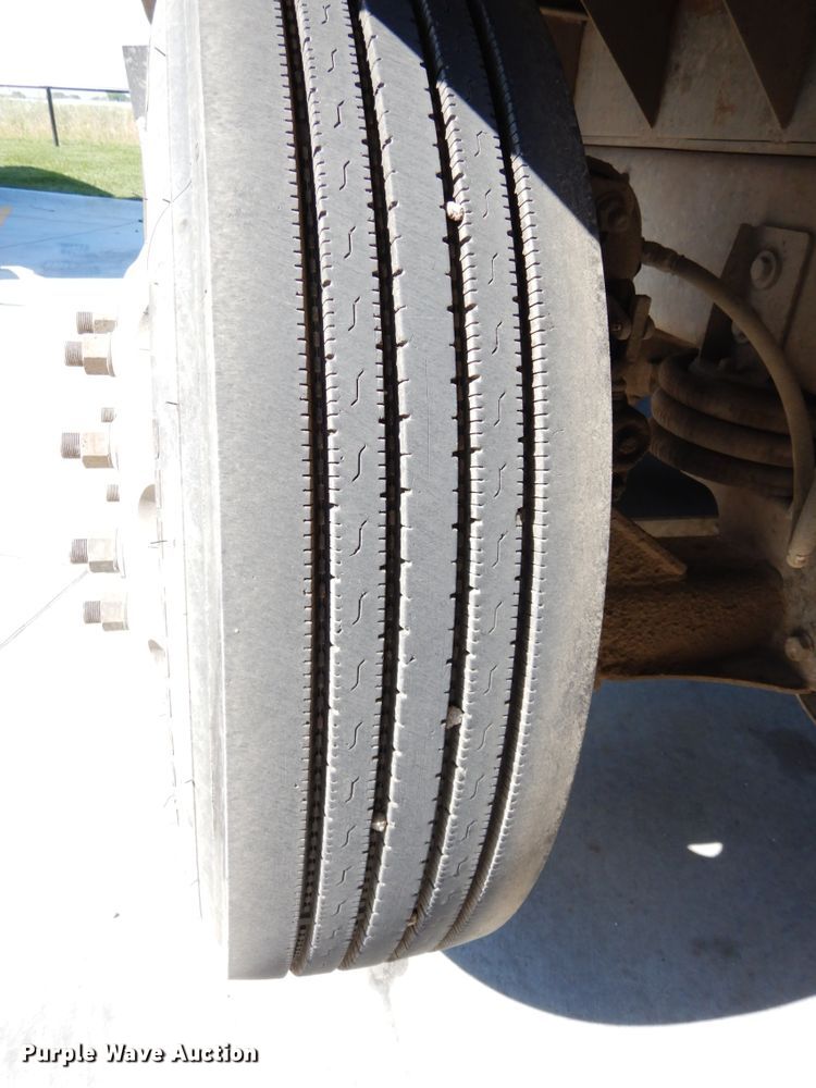 image for item DG2658 1988 Kenworth T800  dump truck