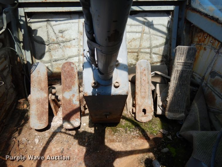 image for item DG2661 Drott 2500  crane