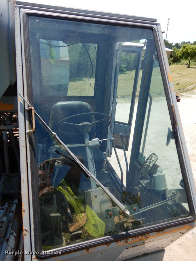 image for item DG2661 Drott 2500  crane