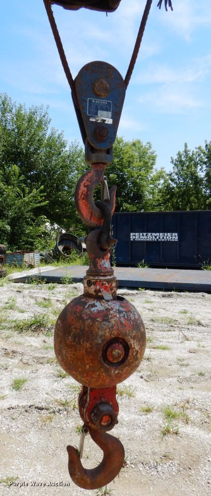 image for item DG2661 Drott 2500  crane