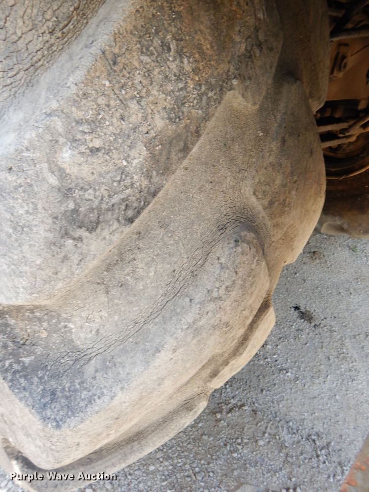 image for item DG2661 Drott 2500  crane