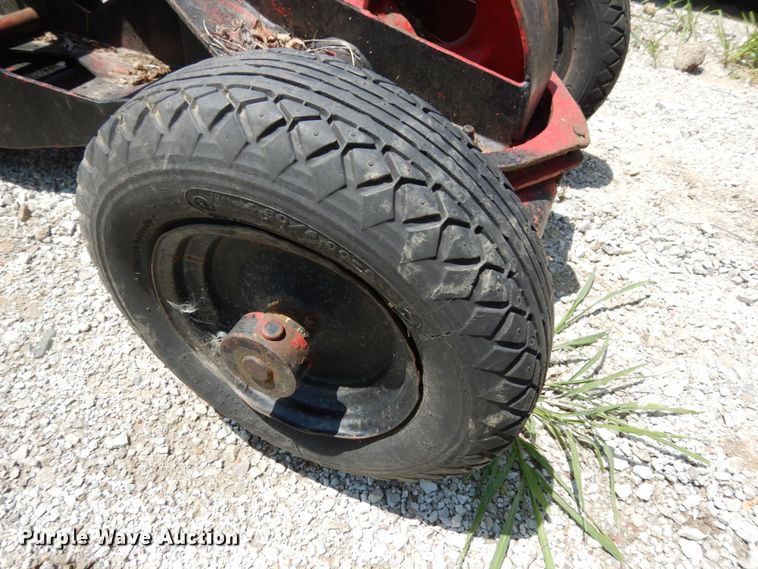 image for item DG2661 Drott 2500  crane