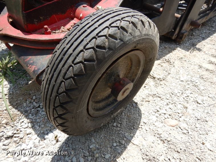 image for item DG2661 Drott 2500  crane