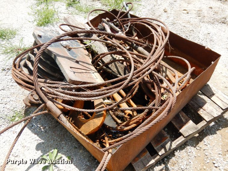 image for item DG2661 Drott 2500  crane