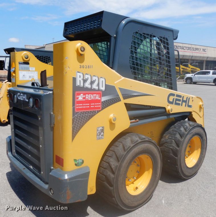 image for item DG2663 2014 Gehl R220  skid steer loader