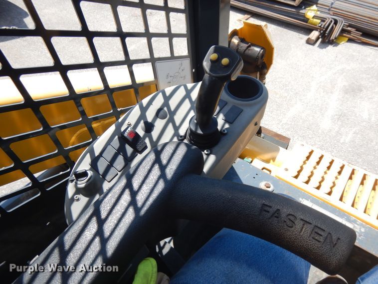 image for item DG2664 2015 Gehl RT175  tracked skid steer loader