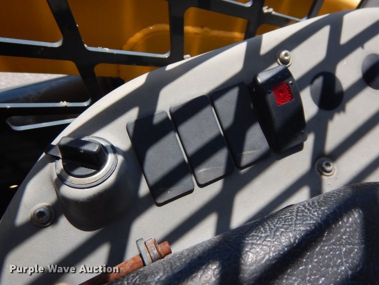 image for item DG2664 2015 Gehl RT175  tracked skid steer loader