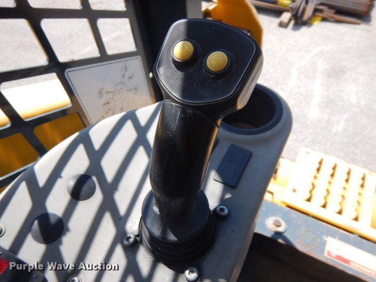 image for item DG2664 2015 Gehl RT175  tracked skid steer loader