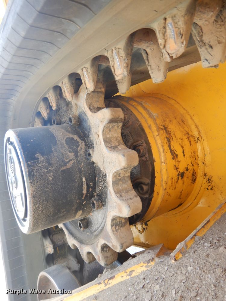 image for item DG2664 2015 Gehl RT175  tracked skid steer loader