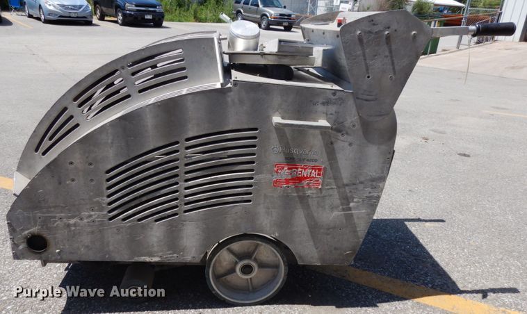 image for item DG2665 2013 Husqvarna Soff Cut X4200 concrete saw