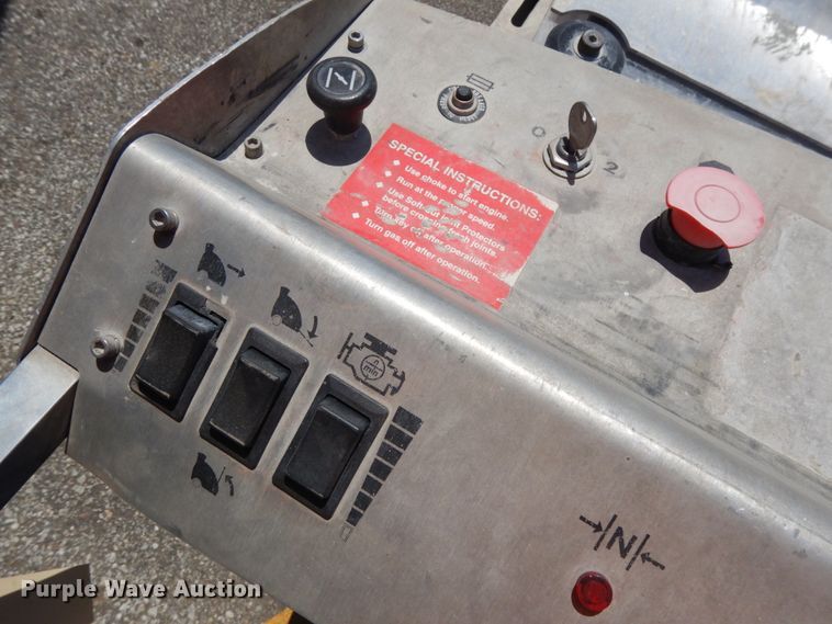 image for item DG2665 2013 Husqvarna Soff Cut X4200 concrete saw