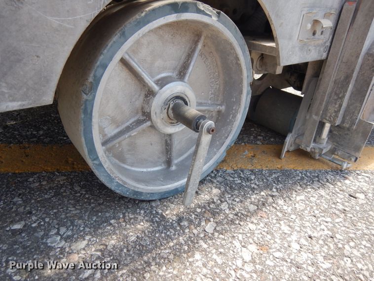 image for item DG2665 2013 Husqvarna Soff Cut X4200 concrete saw