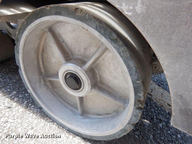 image for item DG2665 2013 Husqvarna Soff Cut X4200 concrete saw