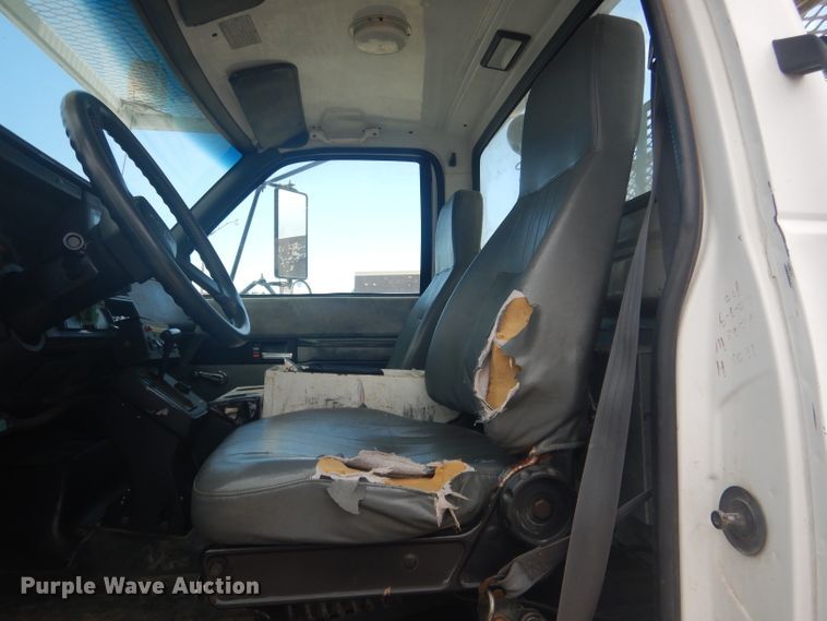 image for item DG4508 1999 Chevrolet C8500  bucket truck