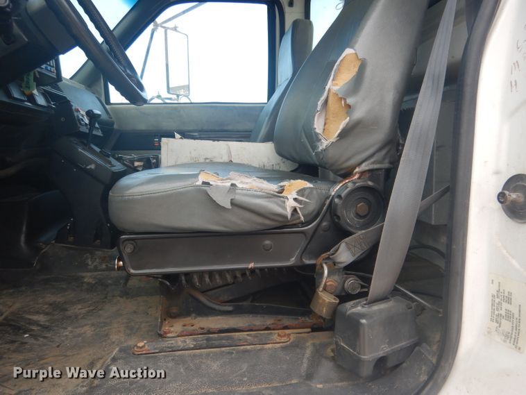 image for item DG4508 1999 Chevrolet C8500  bucket truck