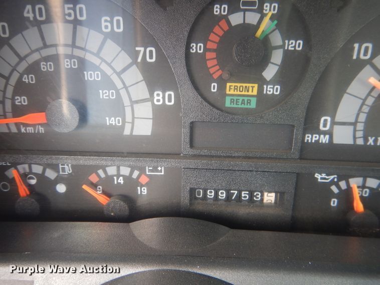 image for item DG4508 1999 Chevrolet C8500  bucket truck