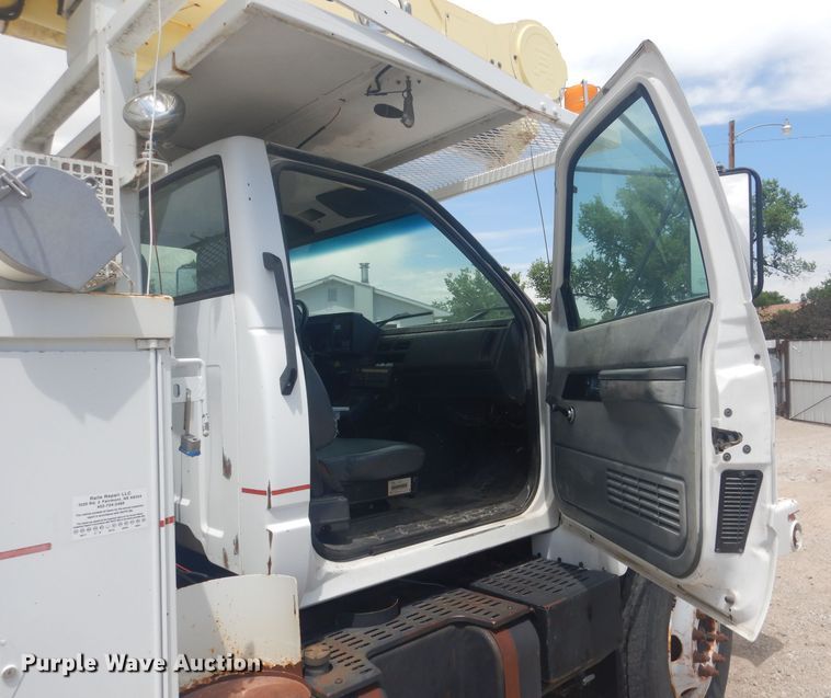 image for item DG4508 1999 Chevrolet C8500  bucket truck