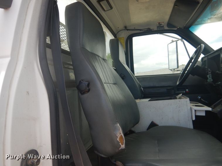 image for item DG4508 1999 Chevrolet C8500  bucket truck