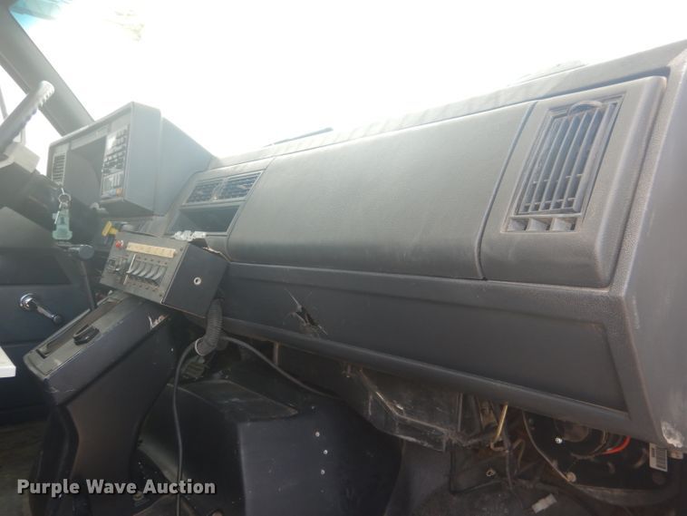 image for item DG4508 1999 Chevrolet C8500  bucket truck