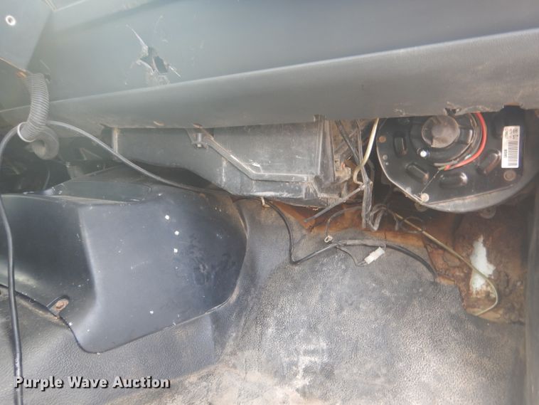 image for item DG4508 1999 Chevrolet C8500  bucket truck