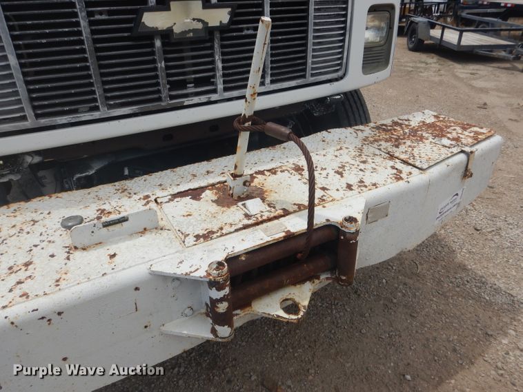 image for item DG4508 1999 Chevrolet C8500  bucket truck
