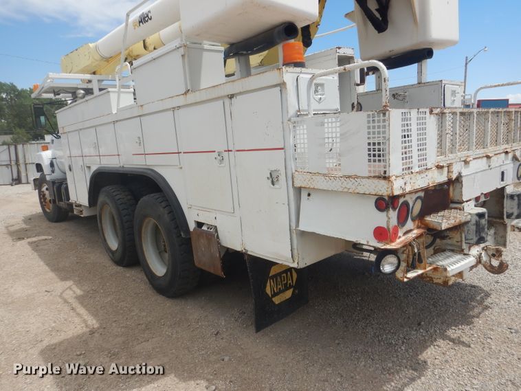 image for item DG4508 1999 Chevrolet C8500  bucket truck