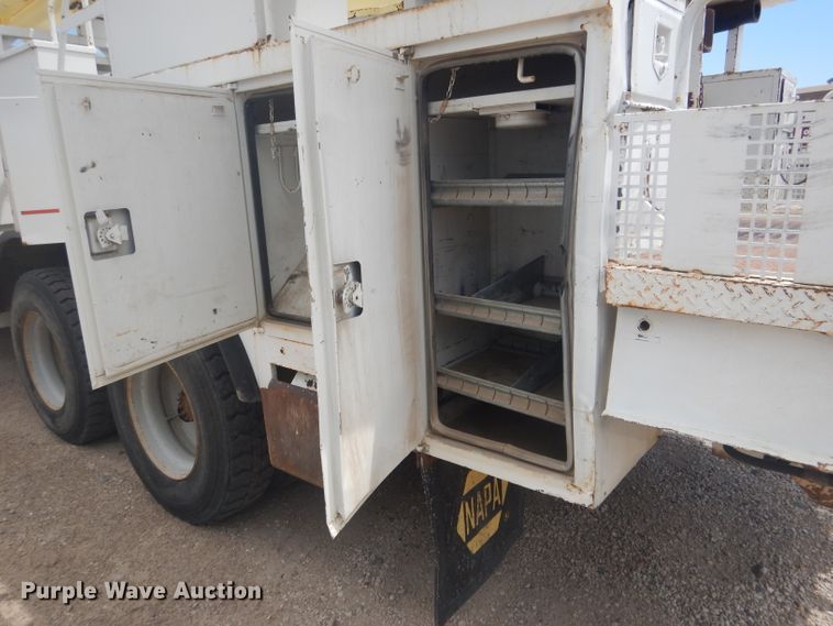 image for item DG4508 1999 Chevrolet C8500  bucket truck