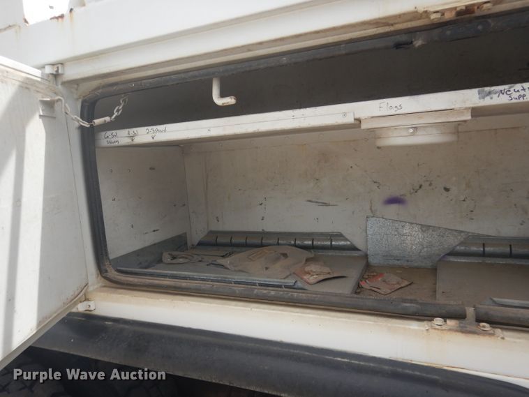 image for item DG4508 1999 Chevrolet C8500  bucket truck