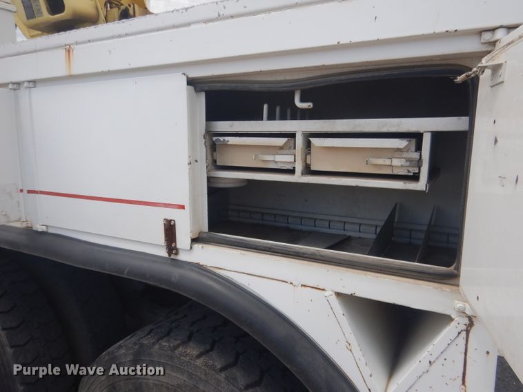 image for item DG4508 1999 Chevrolet C8500  bucket truck