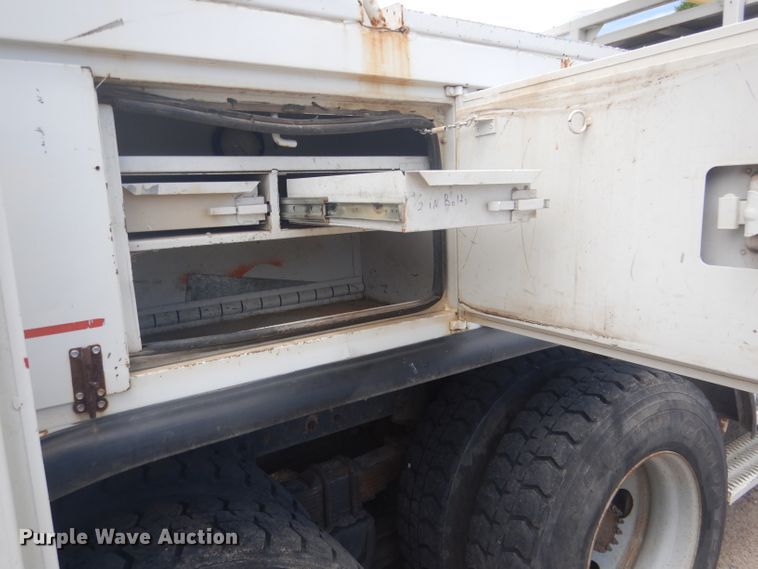 image for item DG4508 1999 Chevrolet C8500  bucket truck